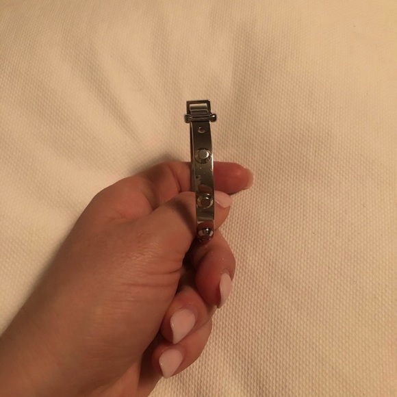 Michael Kors silver buckle bracelet - Picture 7 of 7